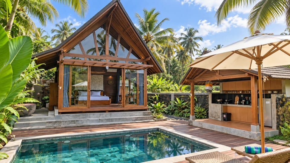 Property building, Swimming pool