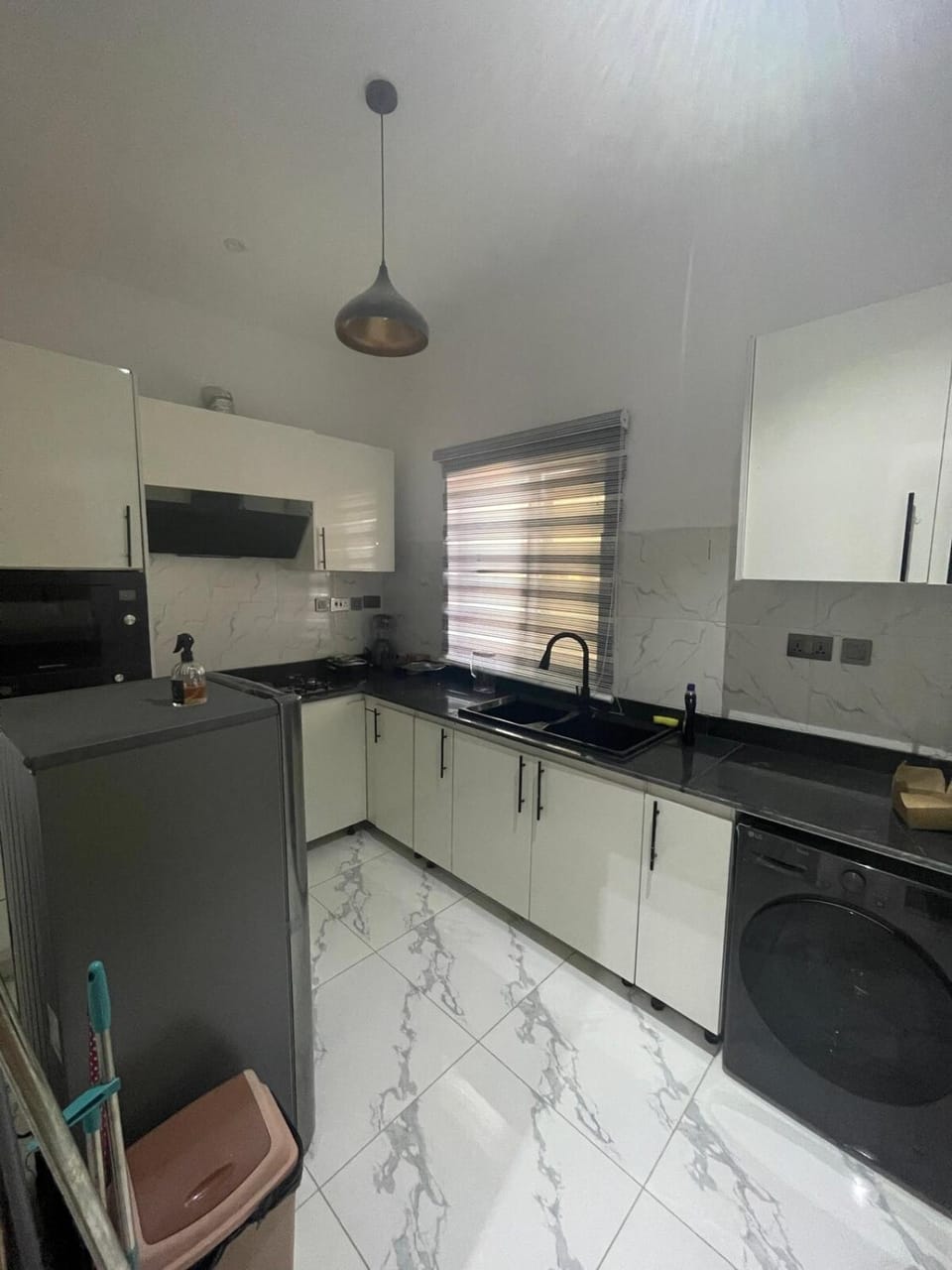 Exquisite 3-Bedroom Baystone Apartment, Lekki Apartment in Lagos, Nigeria