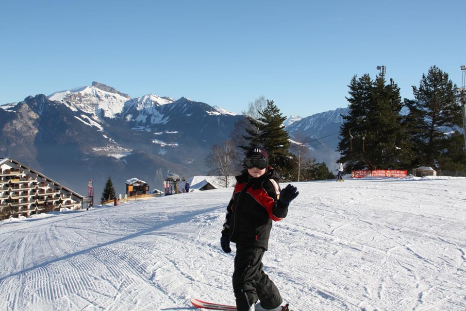 Ski School, Skiing