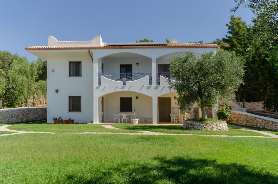 Property building, Garden