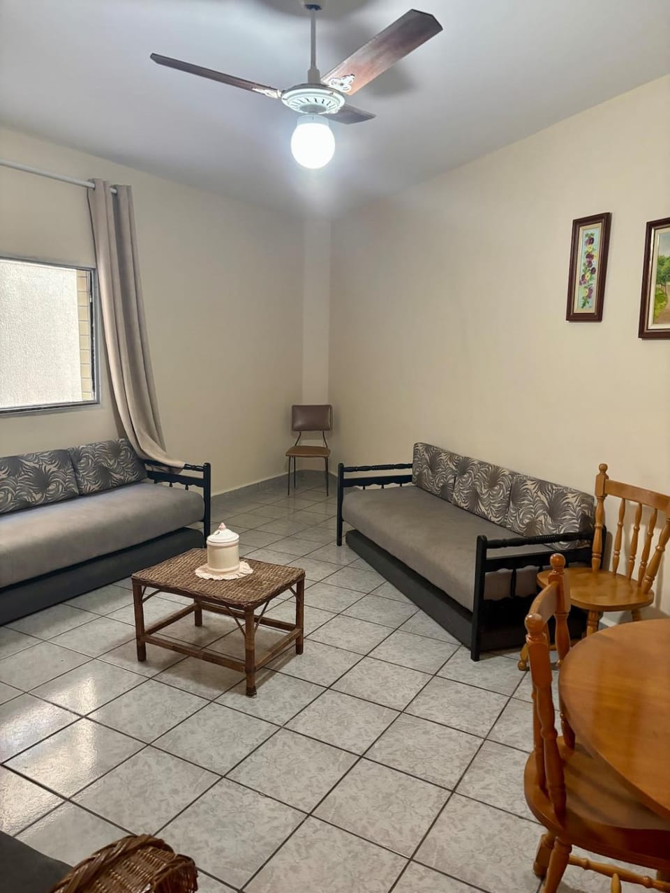 Living room, Seating area, pet friendly