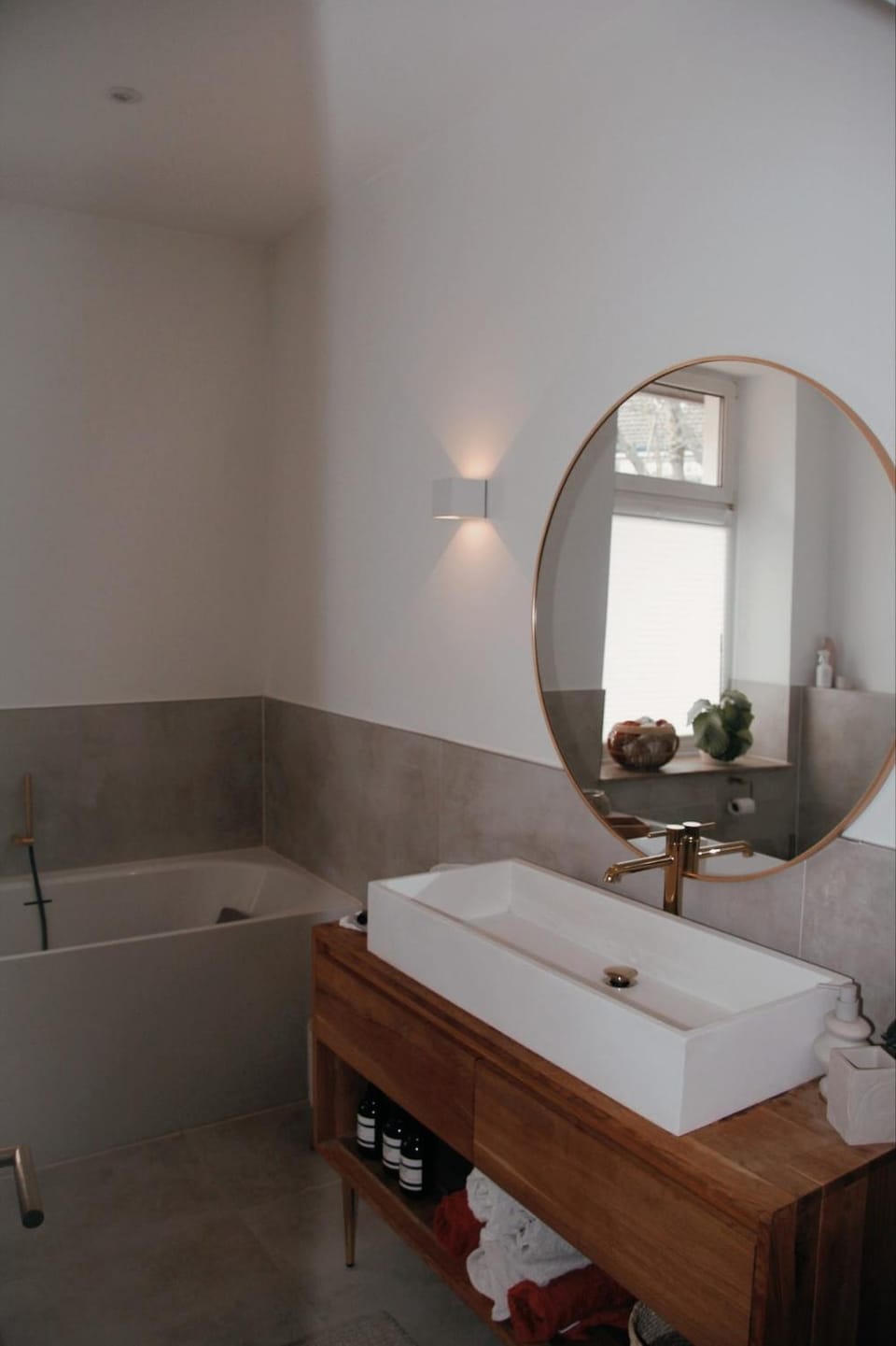 Bathroom, Bath