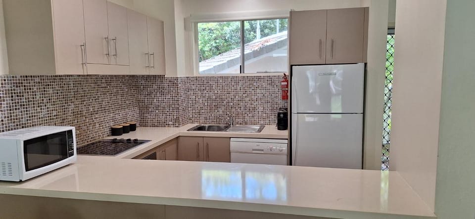 Tranquil Oasis Palm Cove Apartment in Palm Cove