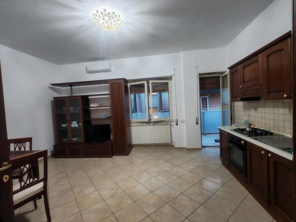 Kitchen or kitchenette, Living room, Dining area