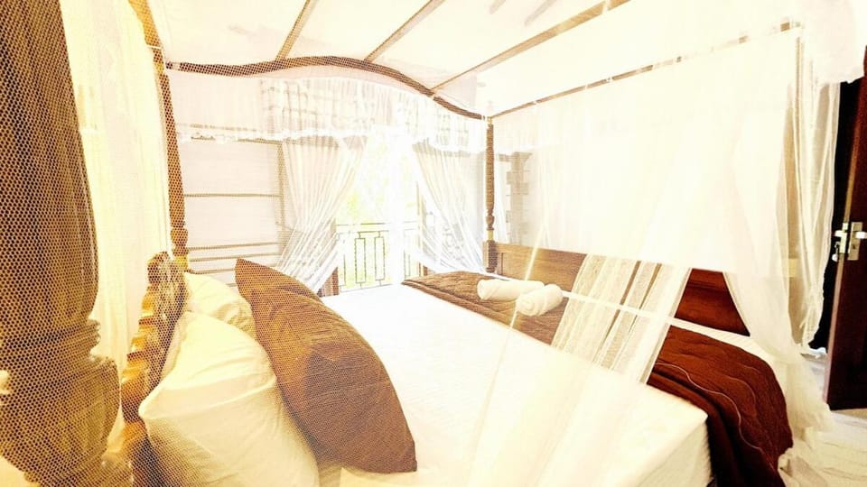 Bed, Living room, Bedroom
