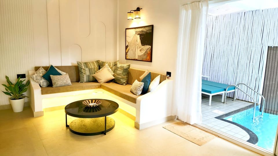 Living room, Pool view, Swimming pool