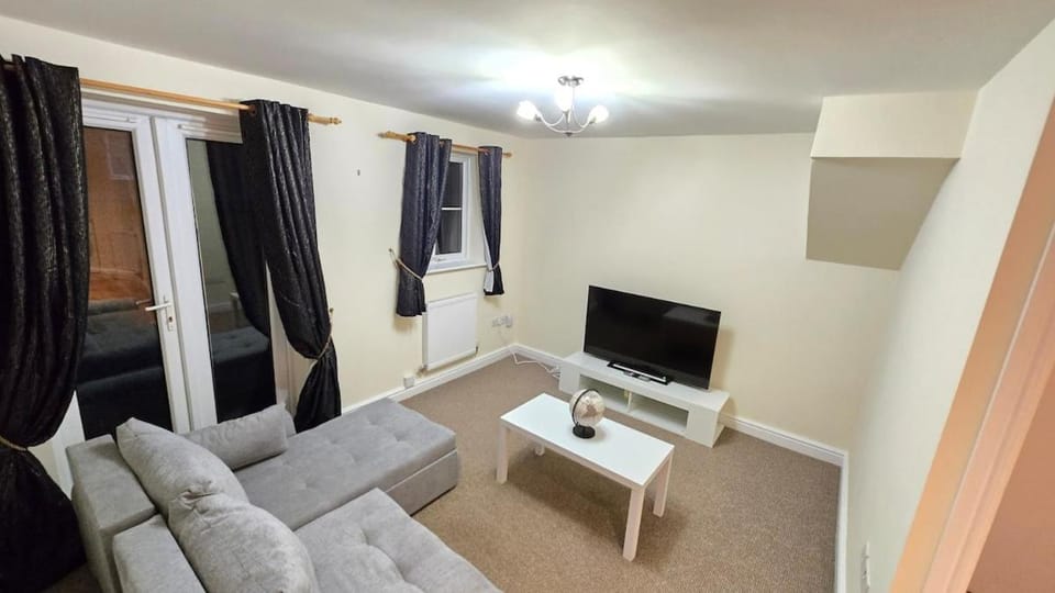 Fountain Court Apartment in Lincoln