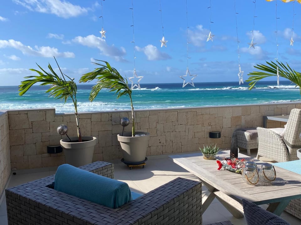 Seating area, Sea view