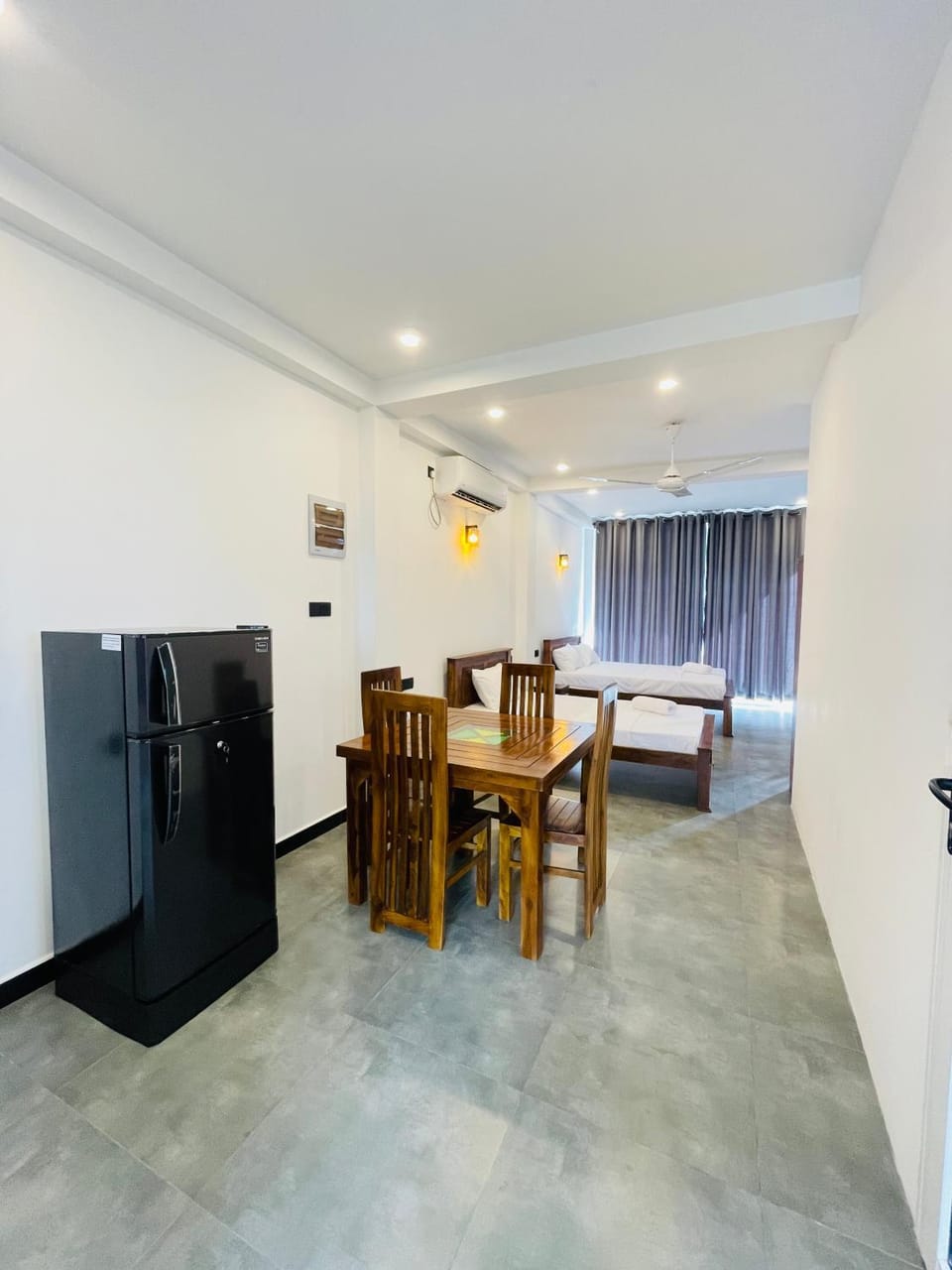 Kitchen or kitchenette, Photo of the whole room, Seating area, Dining area