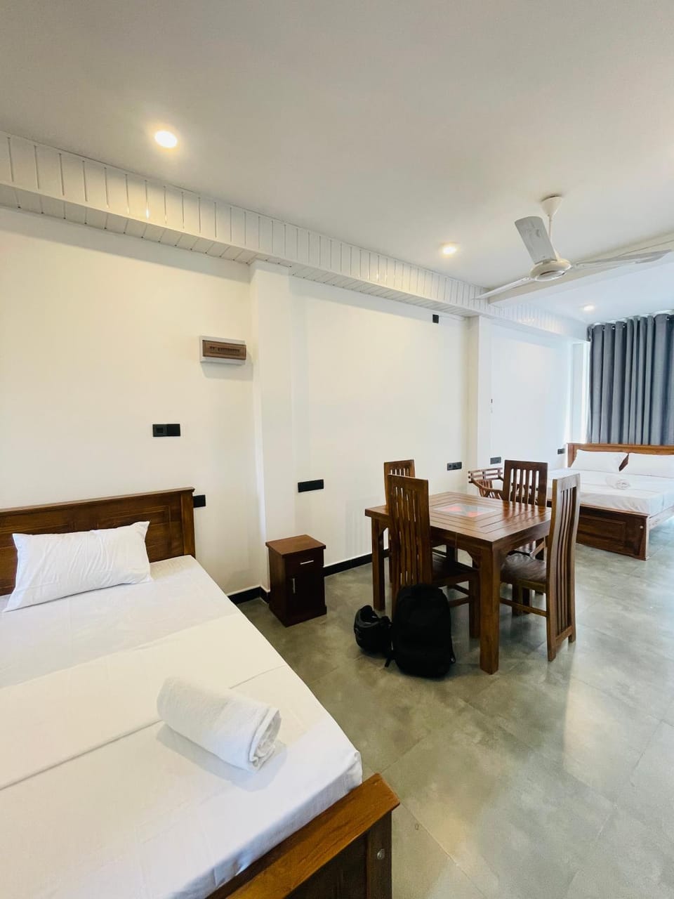 Photo of the whole room, air conditioner
