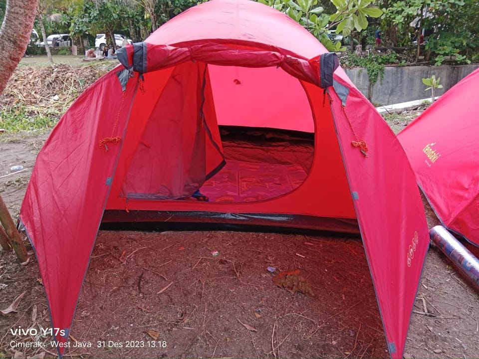 Sewa Tenda Teh Hilda Campground/ 
RV Resort in West Java