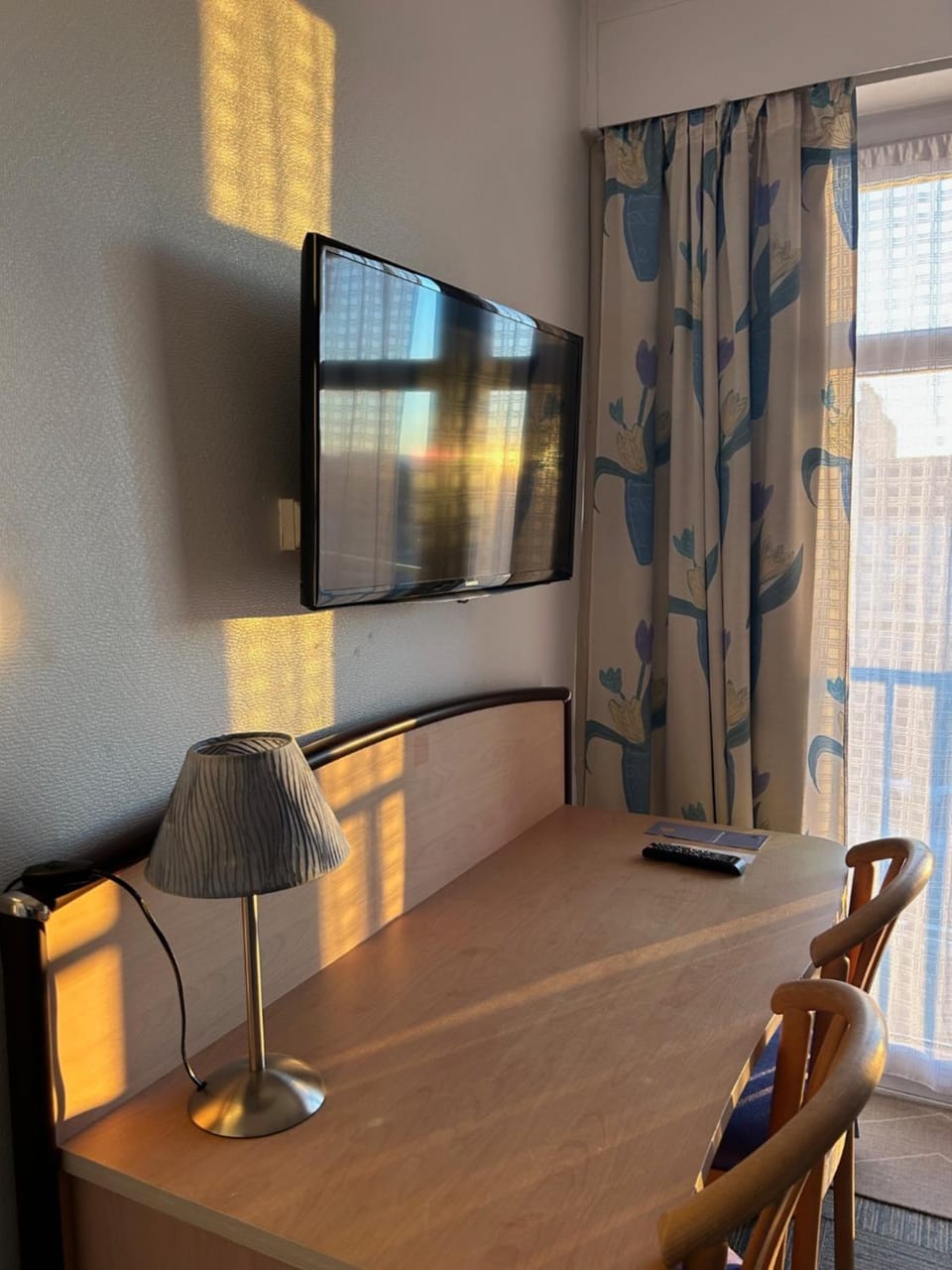 TV and multimedia, Seating area