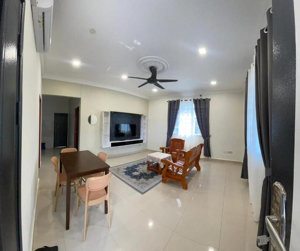 TV and multimedia, Living room, air conditioner