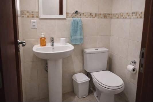 Casa de temporada em Cabo Frio para 15 pessoas House in Cabo Frio