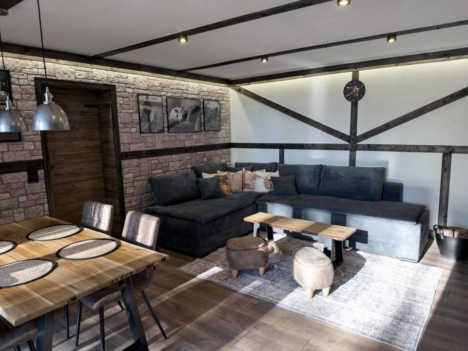 Ottobeurens Schmuckstück - FeWo mit E-Ladenstation - ACHAT Apartment in Baden-Württemberg