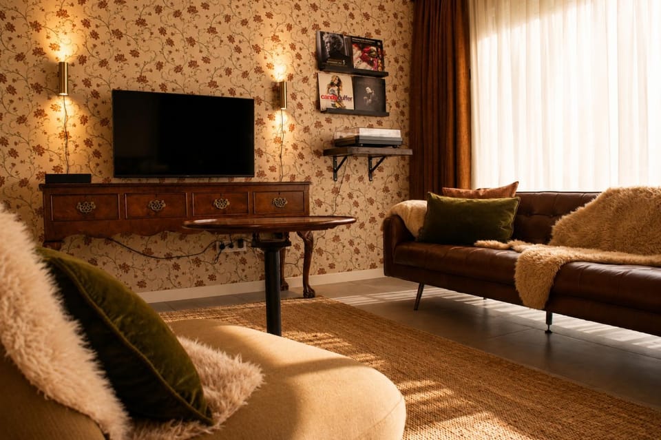 Property building, Living room