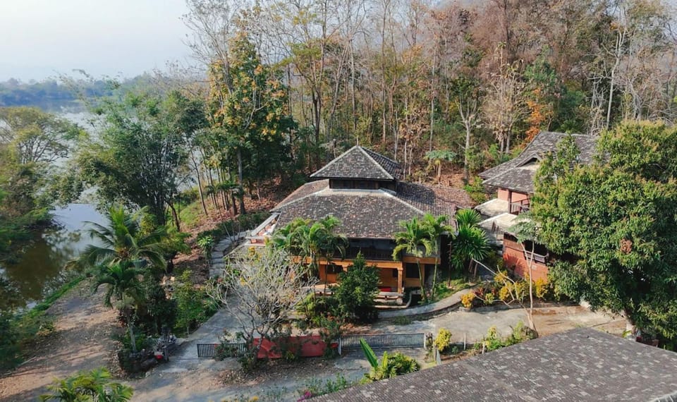 Property building, Natural landscape, Bird's eye view, Lake view