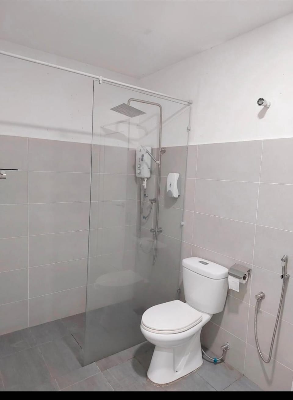 Spacious 5BR Private Bungalow for Families & Group House in Malacca