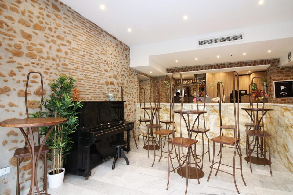 Lobby or reception, Lounge or bar