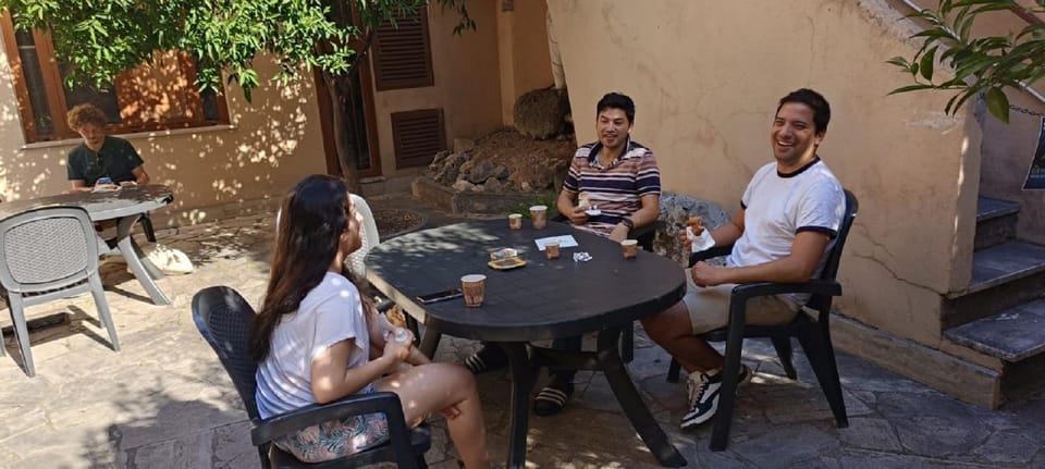 Garden, Garden view, group of guests