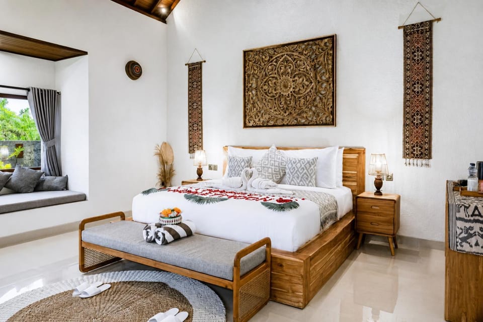 Bed, Photo of the whole room