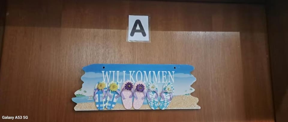 Beautiful, cozy room in Remseck near Stuttgart - ROOM A Apartment in Stuttgart