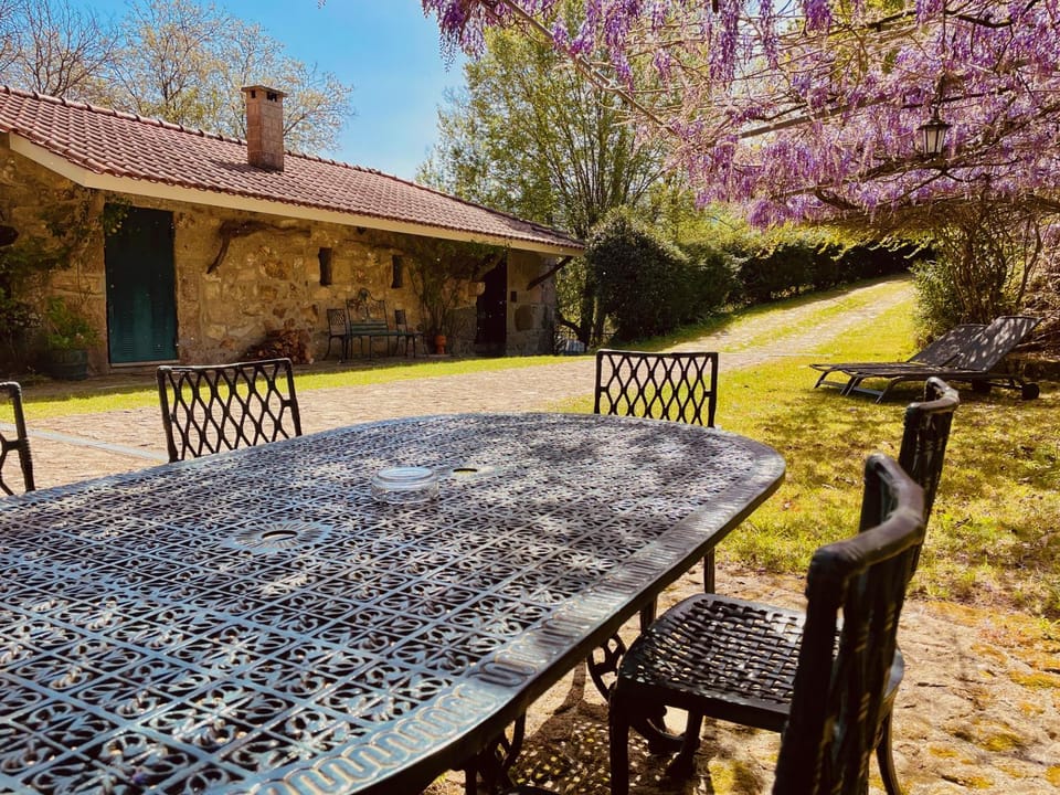 Garden, Dining area