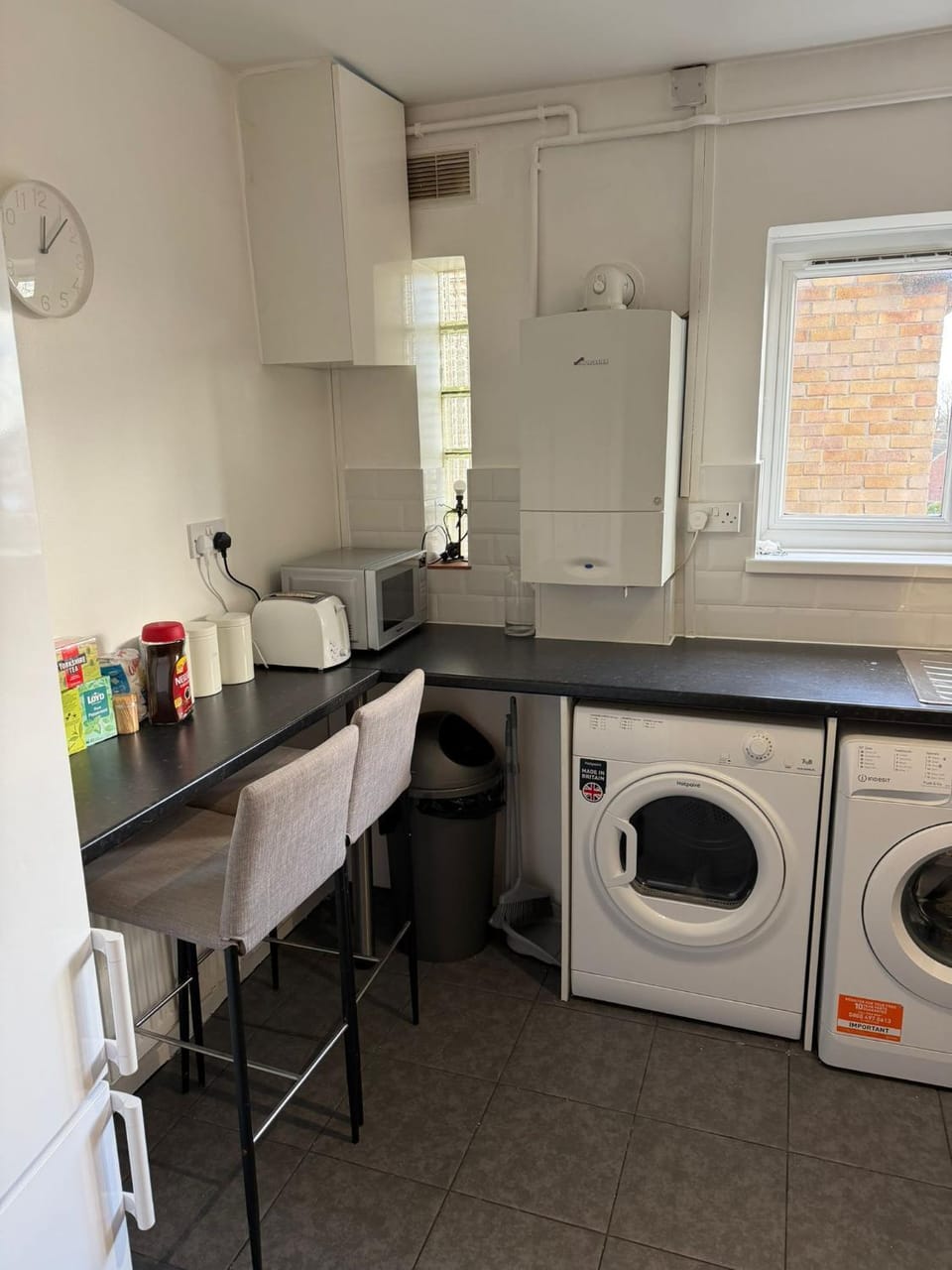 Cozy 3 Bedroom Flat near Essex Uni, WiFi and Free Parking Apartment in Colchester