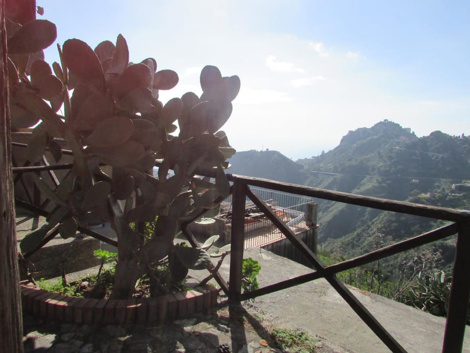 Rifugio dei tre Pini Country House in Sicily