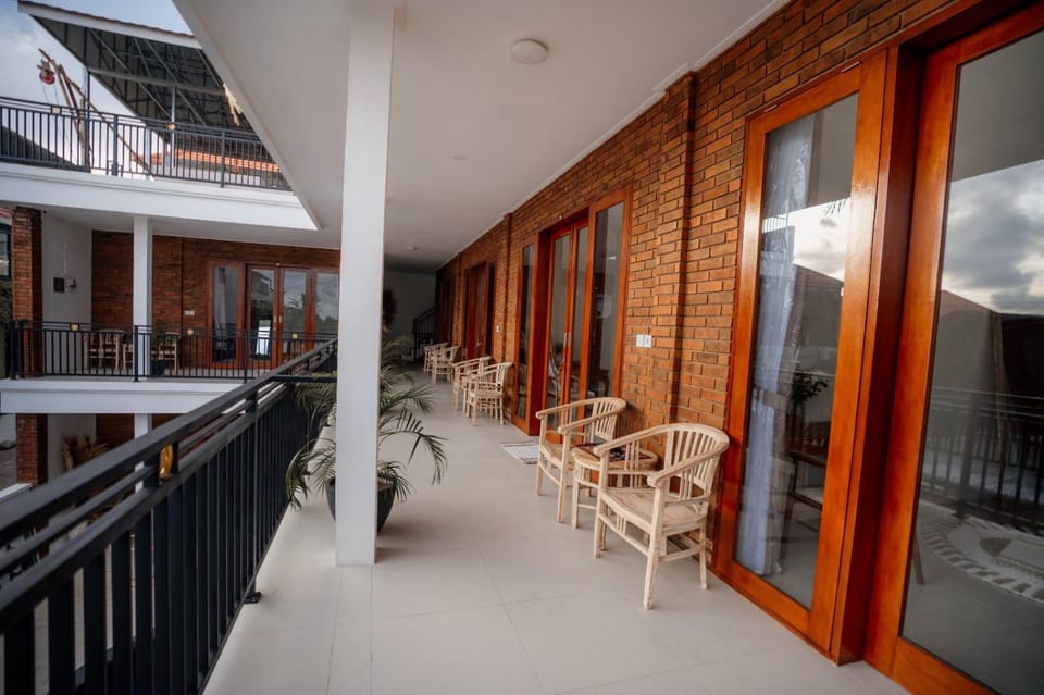 Patio, Day, Balcony/Terrace, Seating area