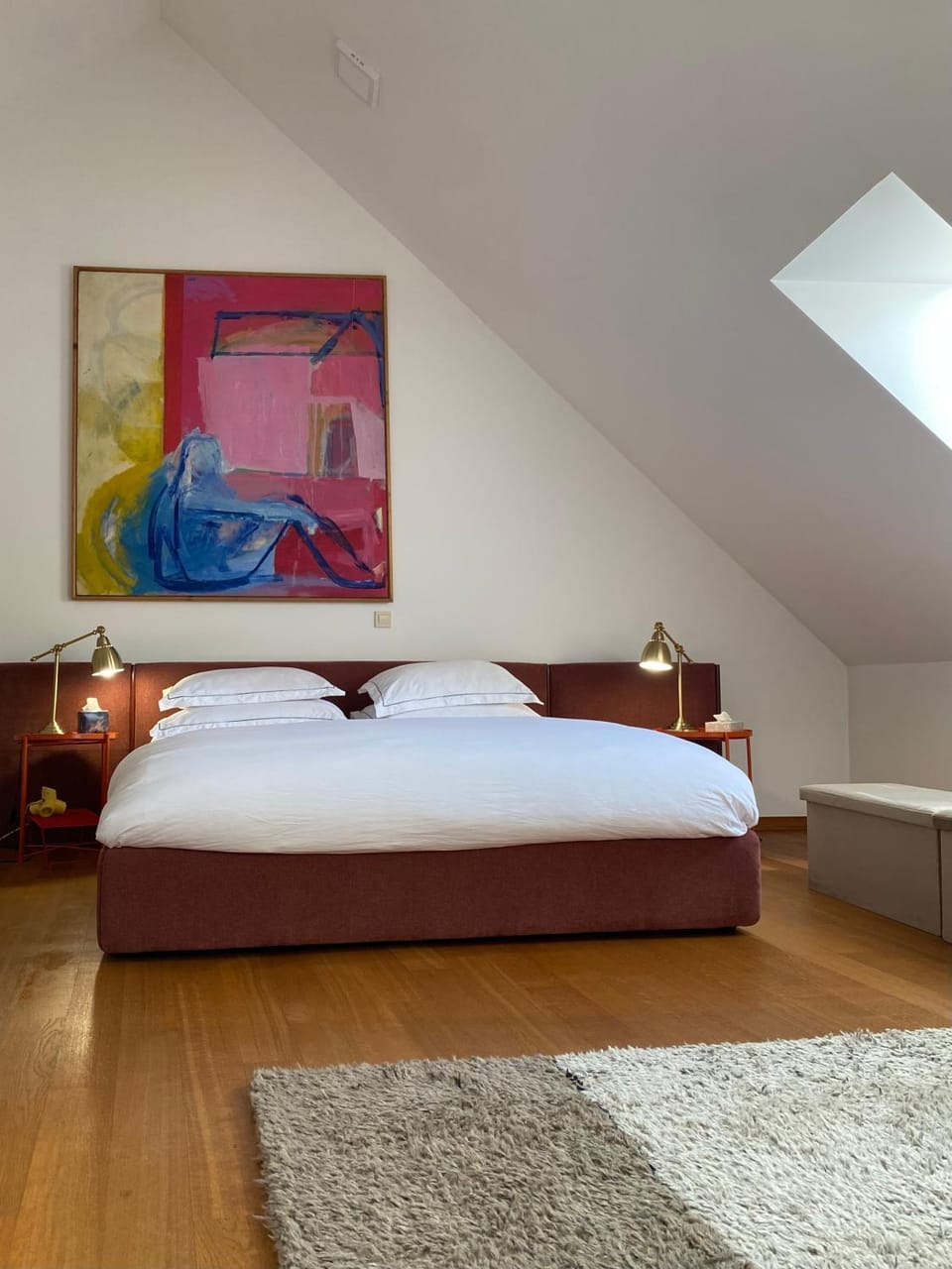 Bed, Photo of the whole room, Bedroom