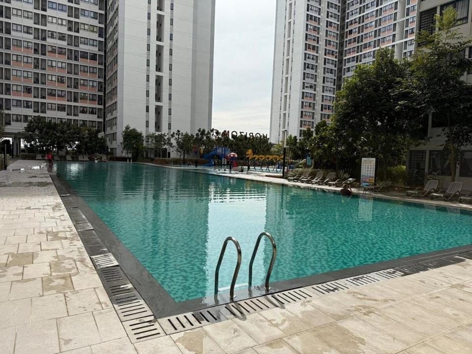 Midnight Cove - Invictus Homes, Horizon Suites Apartment in Selangor, Malaysia