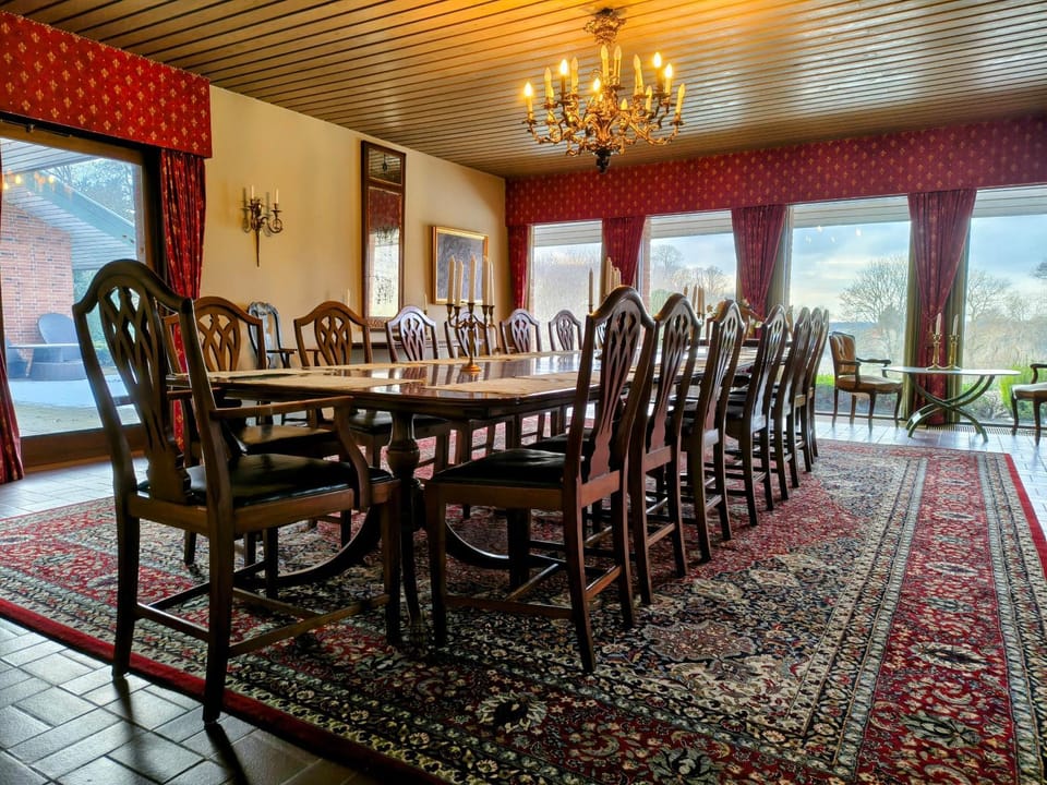 Banquet/Function facilities, Dining area
