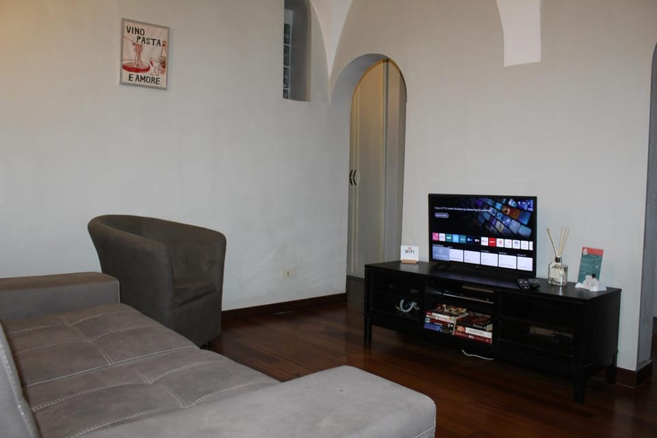 Communal lounge/ TV room, Lounge or bar