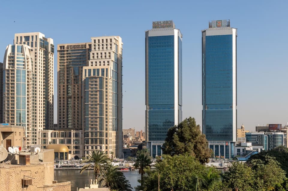Property building, Day, City view