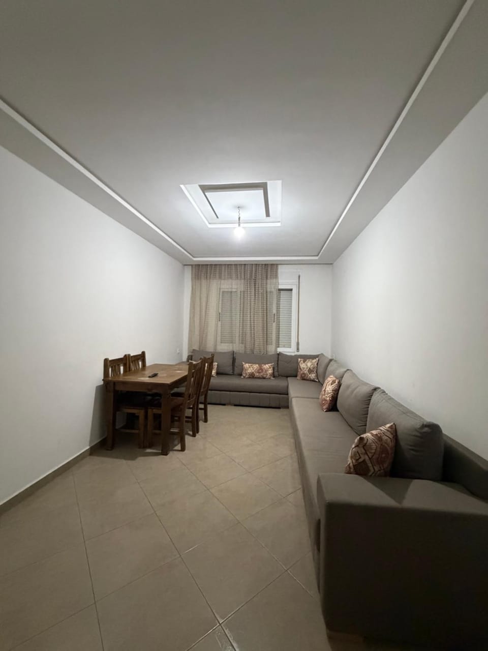 شقة فاخرة للكراء اليومي مارتيل بإطلالة مفتوحة على الشارع الرئيسي Apartment in Tangier-Tétouan-Al Hoceima