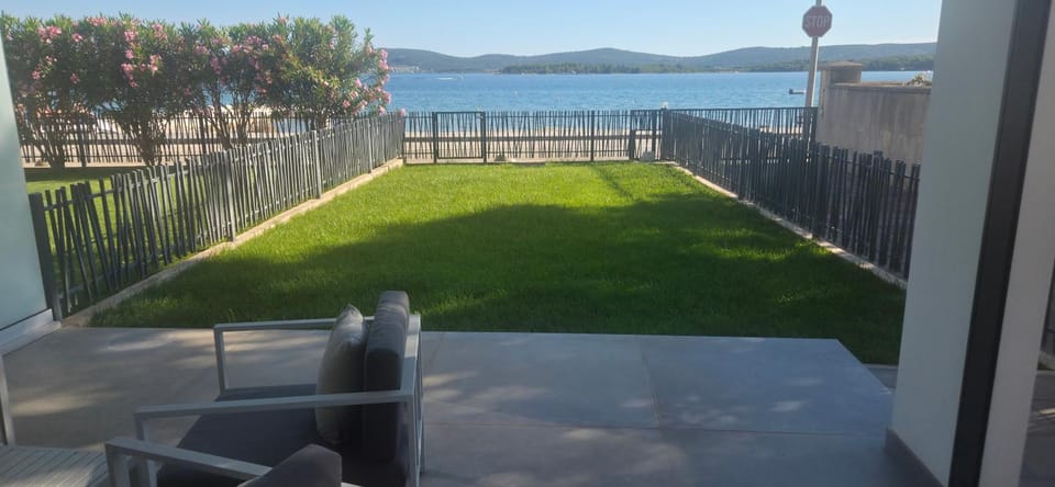 View (from property/room), Balcony/Terrace, Sea view
