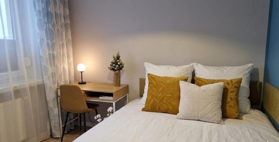 Apartament Granatowy Chill Apartment in Masovian Voivodeship