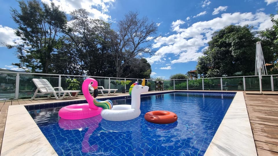 Casa Aconchegante em Escarpas do Lago 4 suítes e piscina com vista House in State of São Paulo