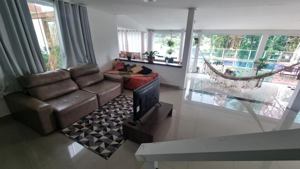 Casa Aconchegante em Escarpas do Lago 4 suítes e piscina com vista House in State of São Paulo