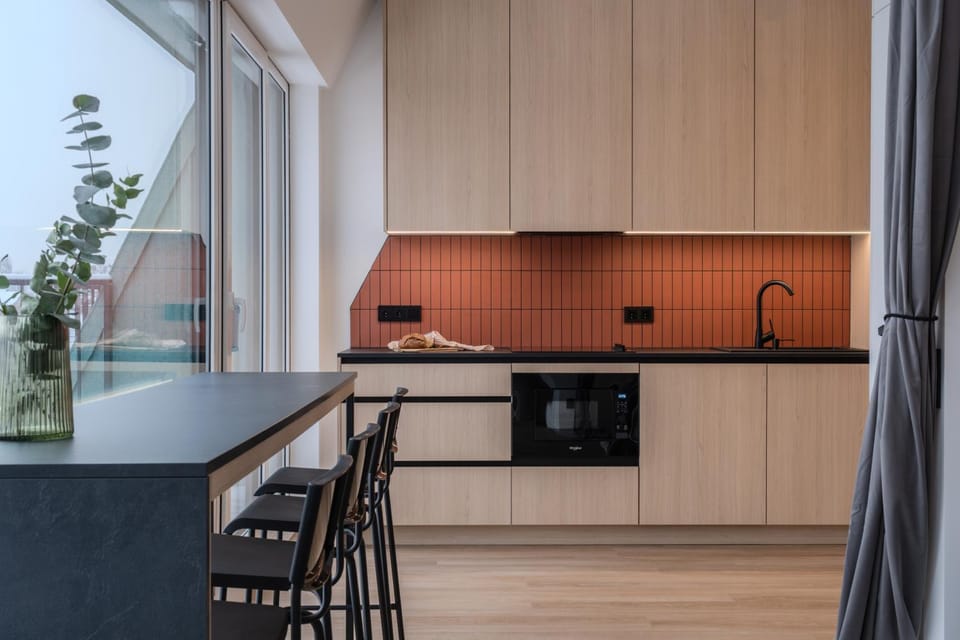 Dining area, kitchen