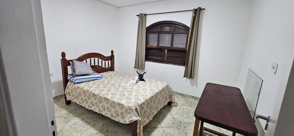 CASA em Caraguatatuba 3 dormitórios no centro da cidade House in Caraguatatuba