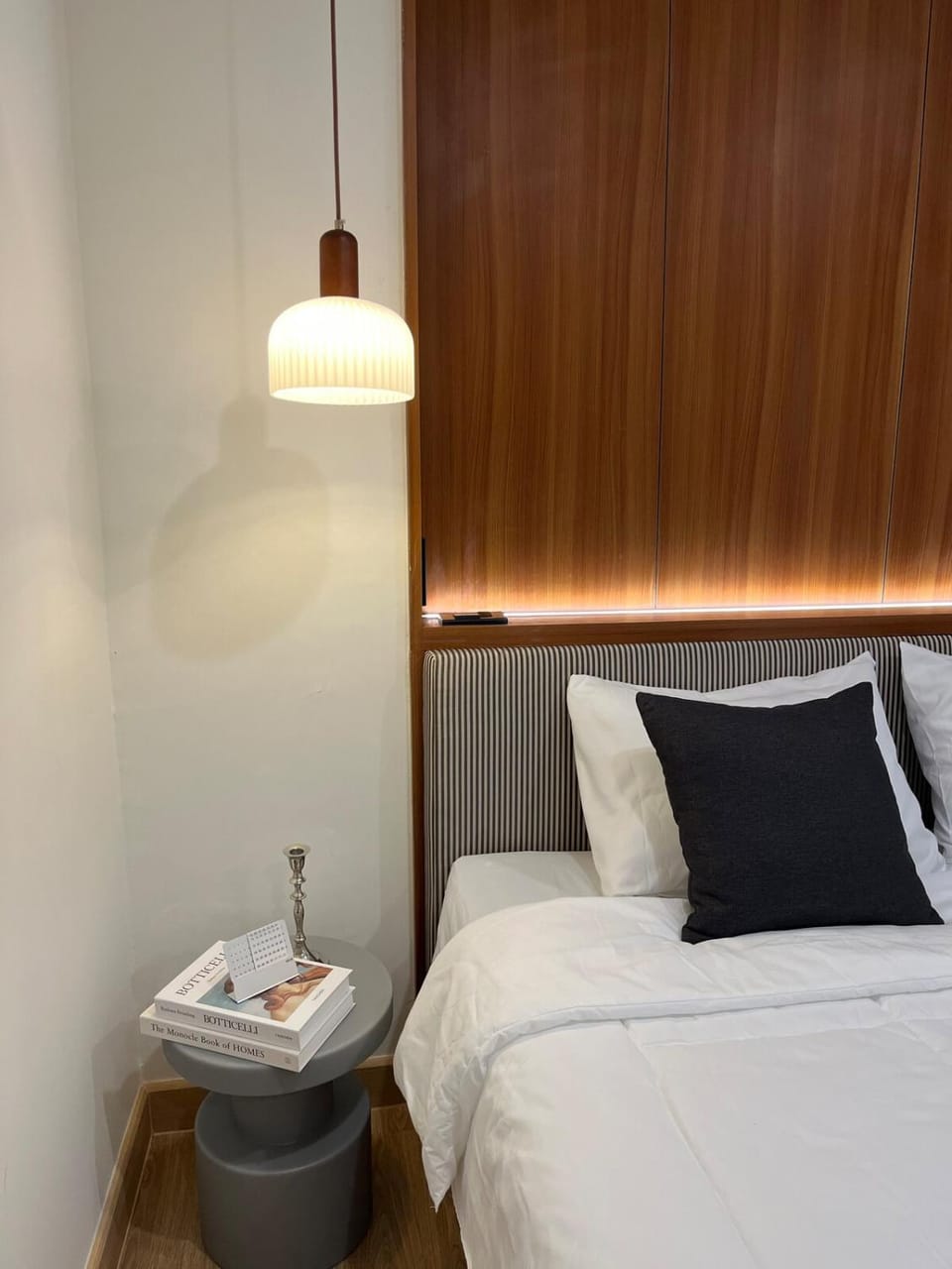 The Mid-Century near Nimman I Spacious Apartment in Chiang Mai