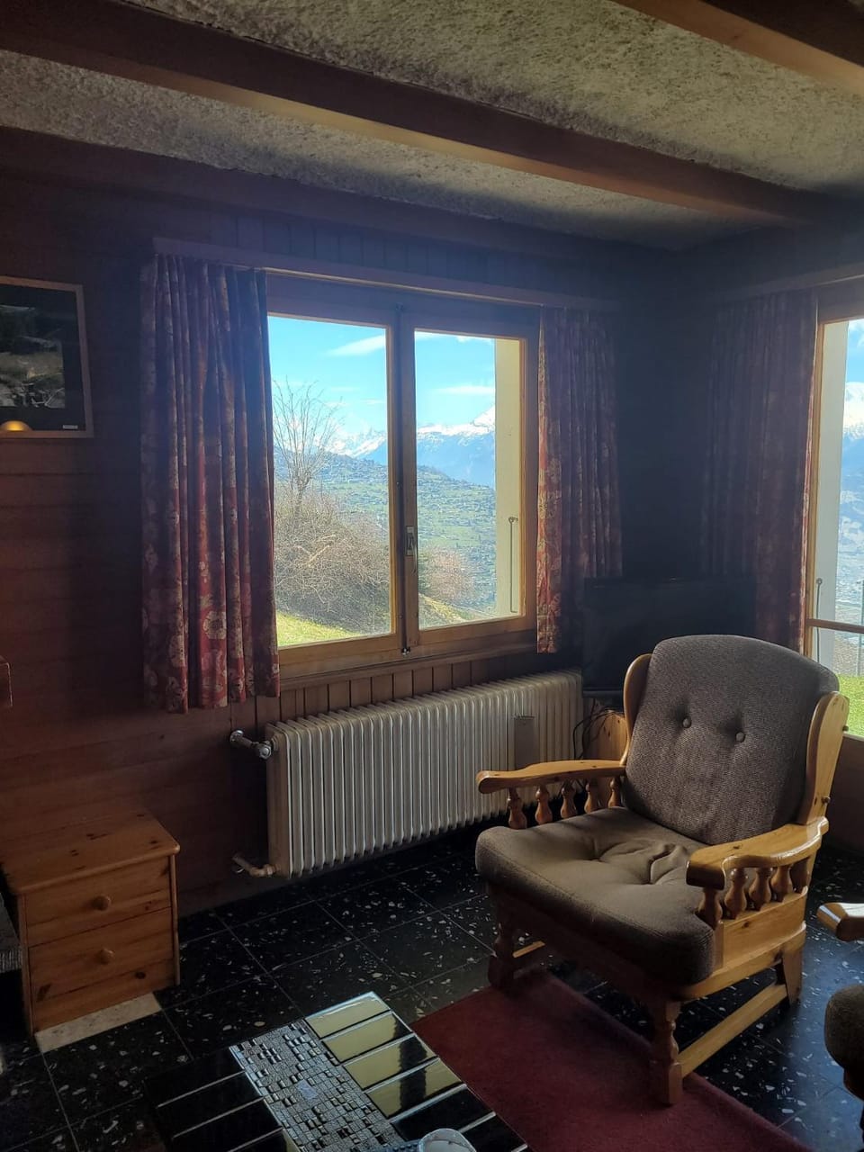 Communal lounge/ TV room, Living room