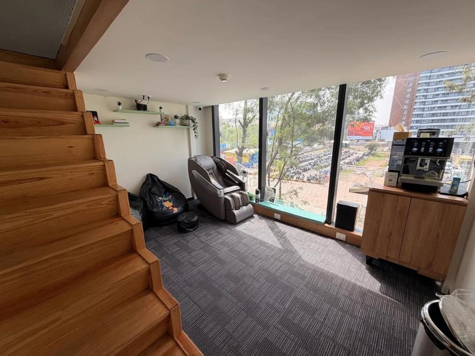 Communal lounge/ TV room, Seating area