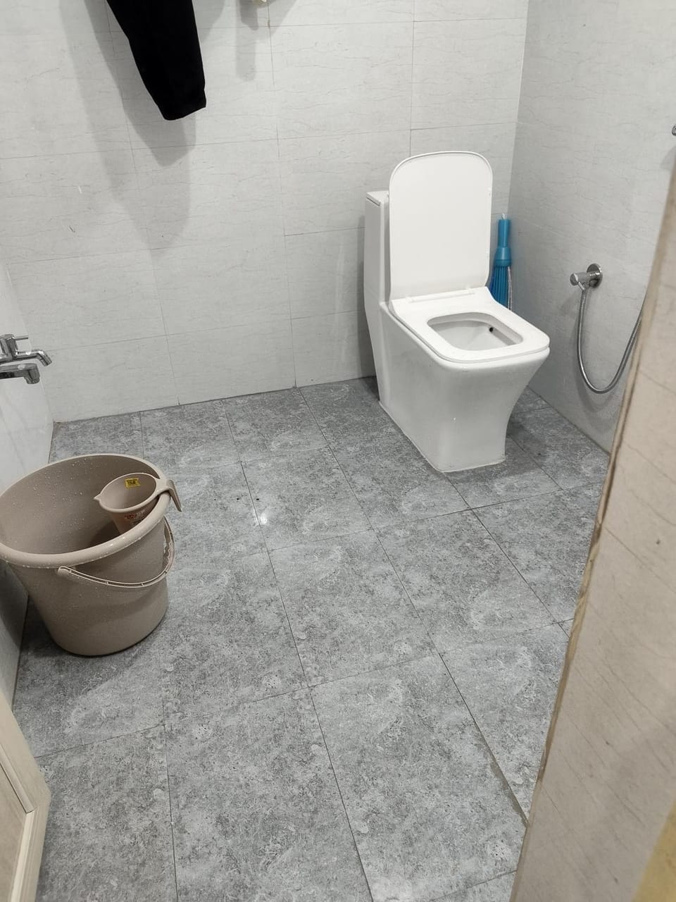 Rahuls Guest House & Service Apartment Near passport Off Muralinagar Apartment in Visakhapatnam