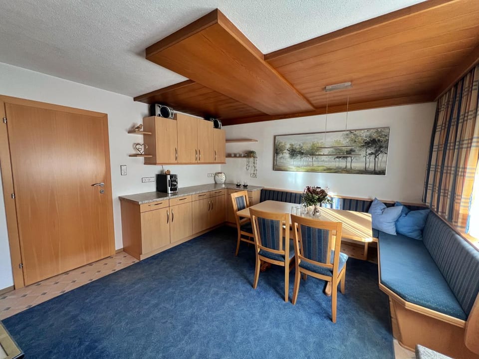 TV and multimedia, Dining area, kitchen