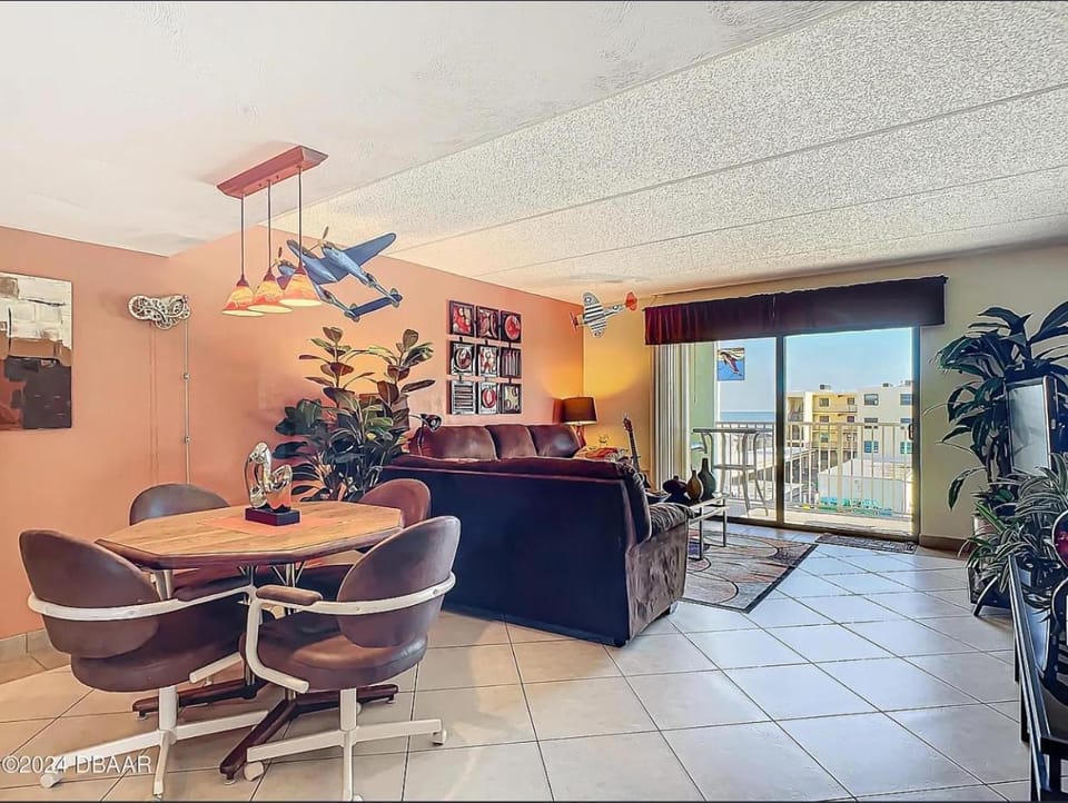 Ocean Terrace Club Apartment hotel in Daytona Beach Shores