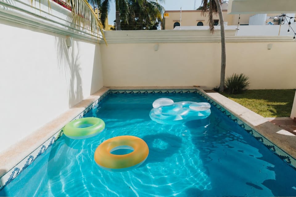 Swimming pool