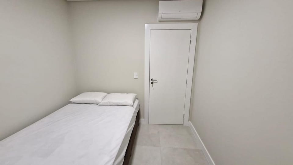 Other, Bedroom, air conditioner